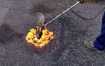 Meysey Hampton flat roofing repairs